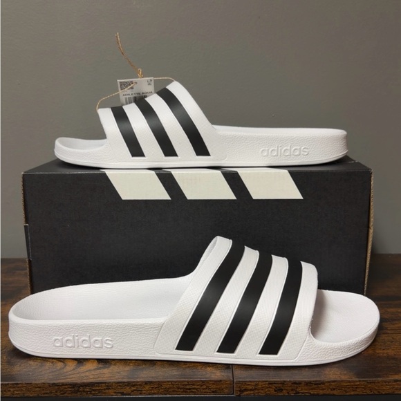 Sandals_&_Flip_Flops